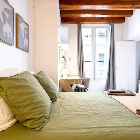 Appartamento 4 Guests Flat Palais Royal 1 *